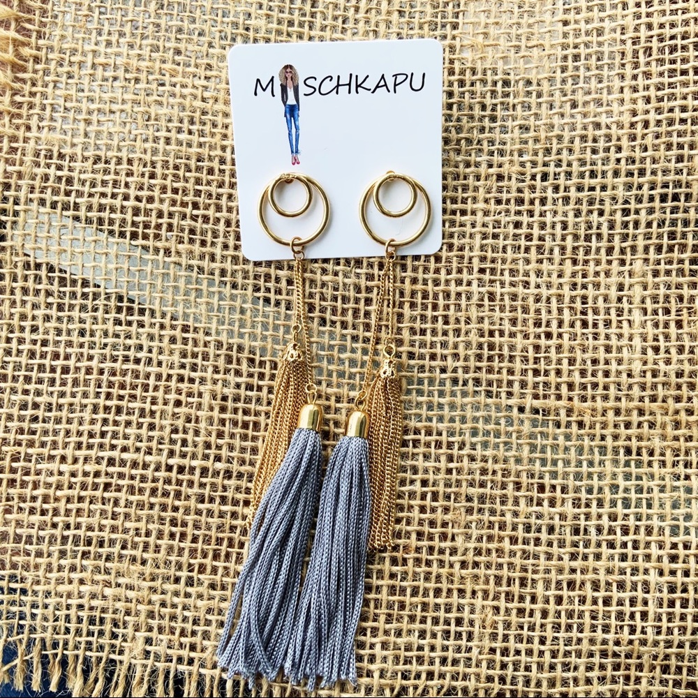 CUT OUT CIRCLE TASSEL EARRINGS (A7)
